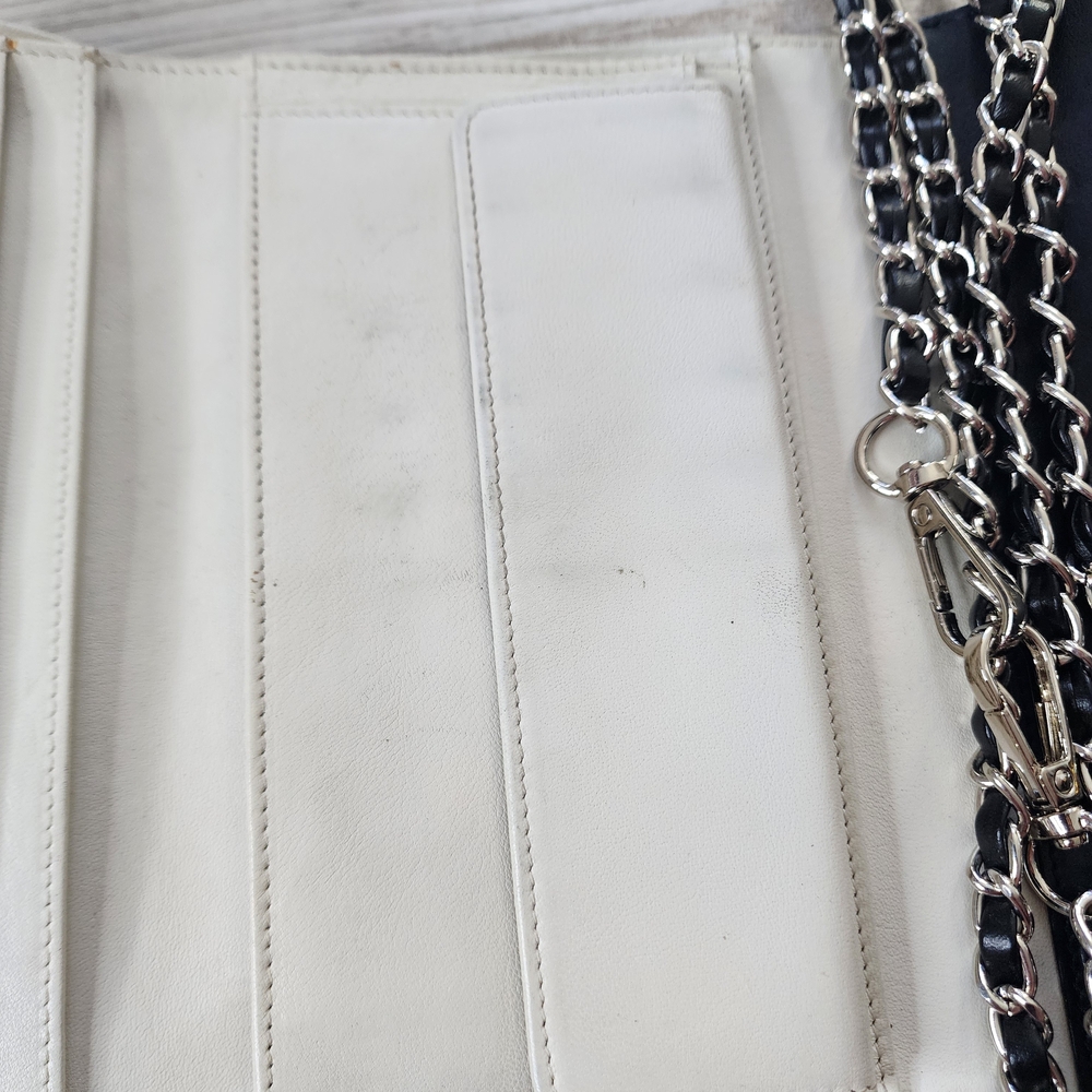 Chanel Coco Mark Bicolor Lambskin Long Wallet On Unbranded Chain - Picture 13 of 15